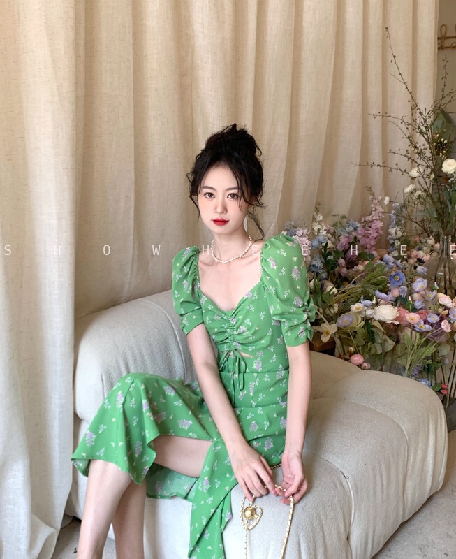 [Xiu Xixi] French romantic hollow out careful machine drawstring square neck floral dress 8101# zxx