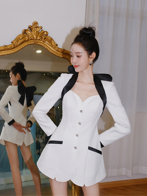 New year in early spring! [Alala] light luxury sweet drill button back bow slim fitting dress l1251\jj