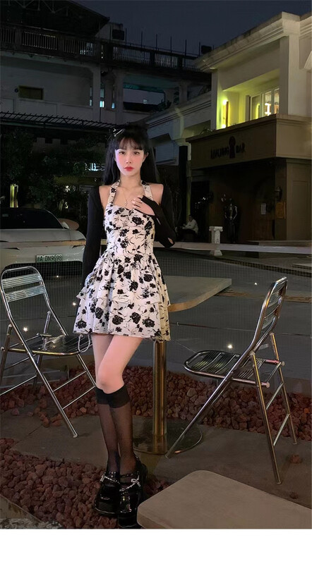 【SEE YOU】法式氣質掛脖收腰連衣裙  3885#  PCZ