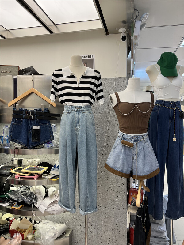 [X1] Korean comfortable and versatile jeans (only pants) w561# hyy