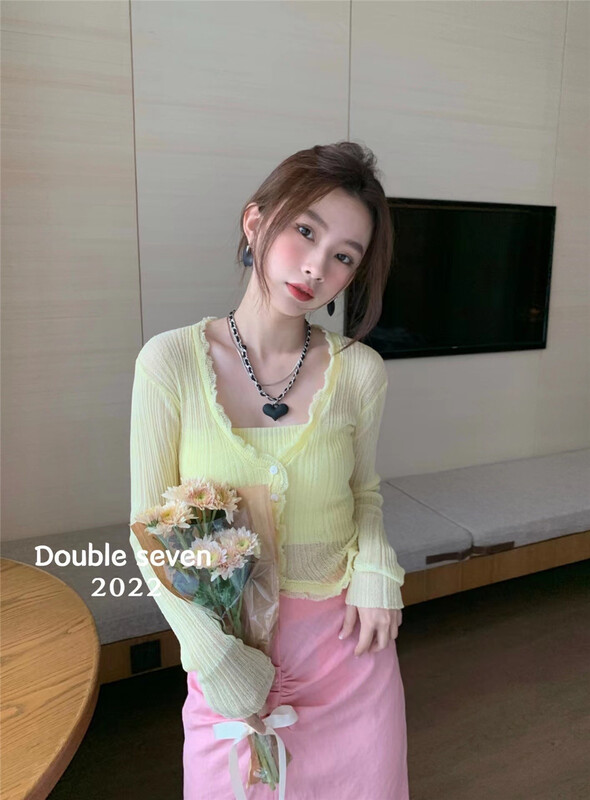 New in early summer! [double seven] gentle wind temperament slim fit sunscreen shirt (with bra) 85461# zxx