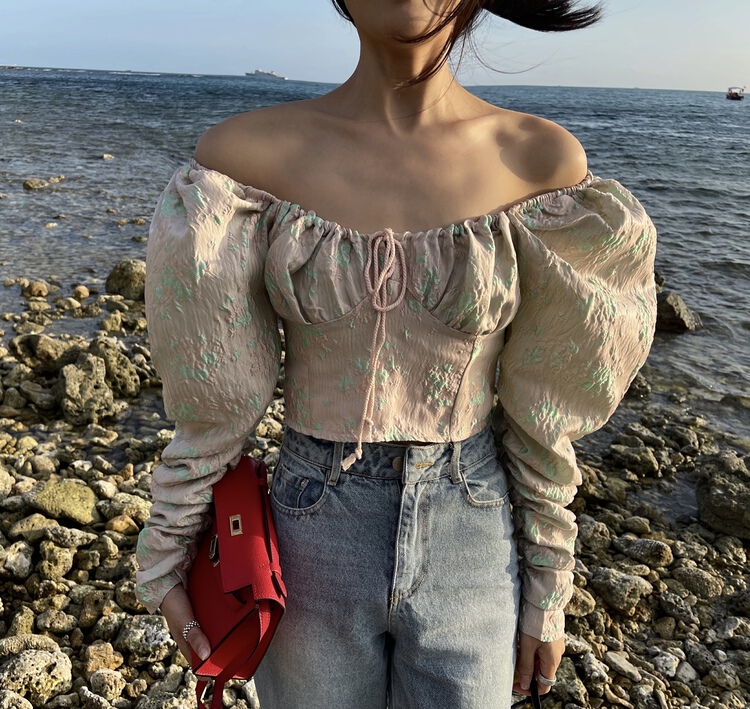 New year in early spring! [Vivian] French design sense niche floral blouse 90069# zxx