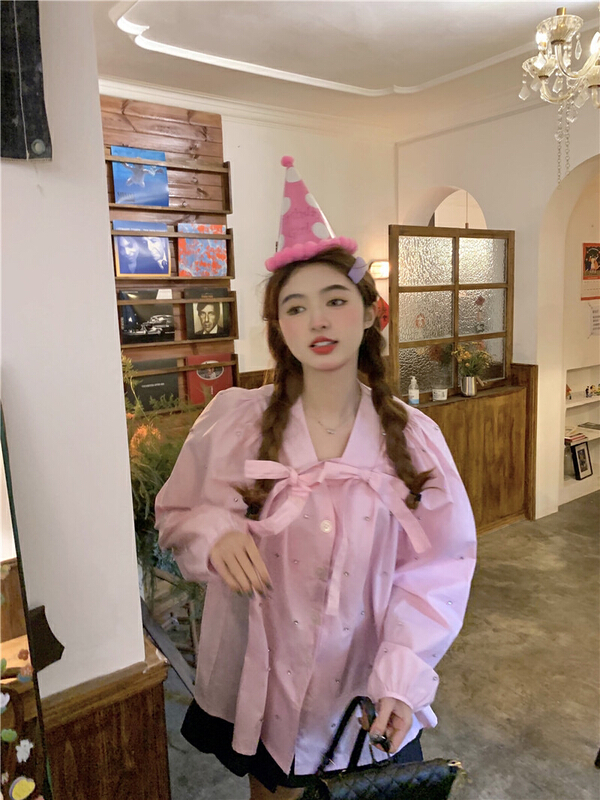 New year in early spring! [timely rain] Han Feng ins sweet heavy industry design sense diamond lace bow loose age reducing versatile shirt f0755# WPL