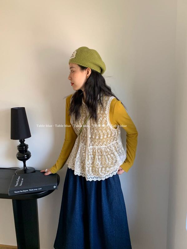 New year in early spring! [table blue] gentle lady LACE VEST 2058# LSW