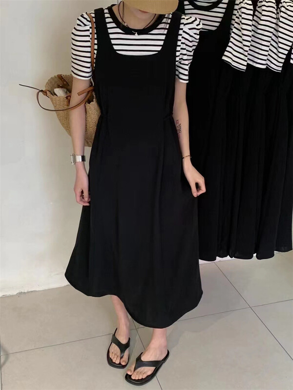 [Naikan Nik] round neck short sleeve T-shirt + medium length solid dress two piece suit 9653# lwy