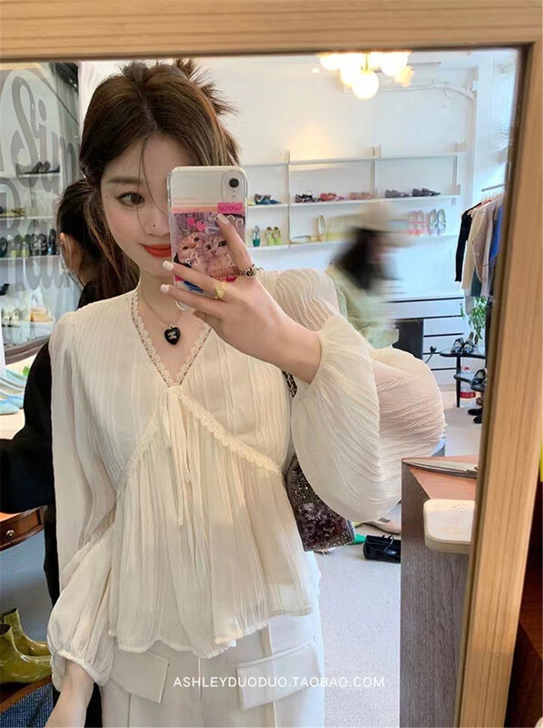 New in early summer! [Linna] gentle style V-neck loose short shirt 82771# zxx