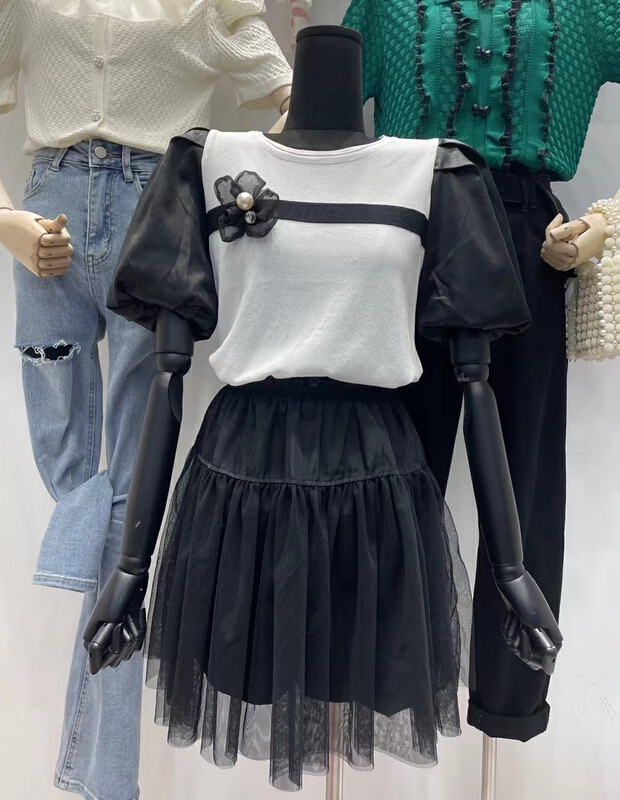 [pan] design contrast color stitched bubble sleeve T-shirt (with Brooch) 00401# PCZ