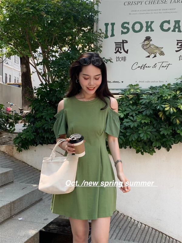 [OCT] Korean version of little women's round neck off shoulder dress 8168# hjy