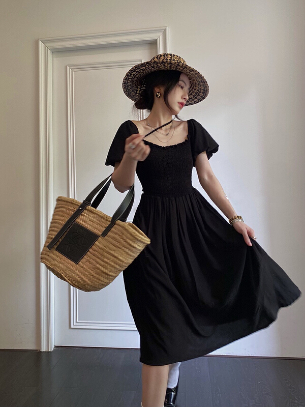[wgwe] French retro square neck bubble sleeve waist closing dress 1704# PCZ