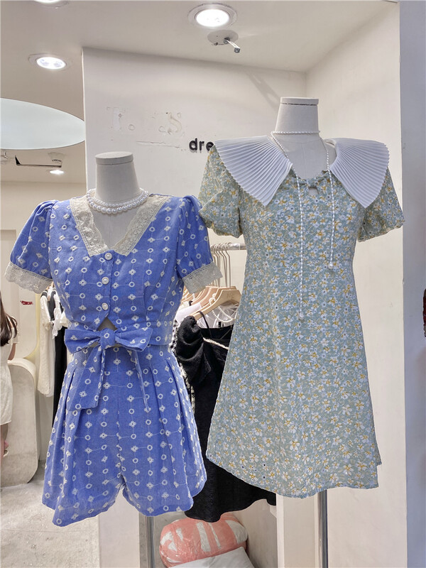 [NC Editio n (new color] Korean style large lapel floral waist style dress z2503# zxx