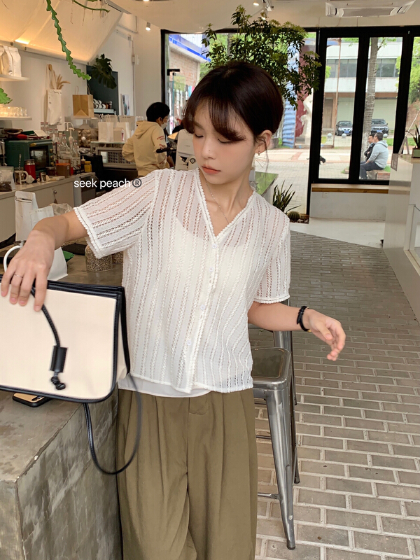 [seek peach] V-neck lace blouse + solid color vest set 5186# ll