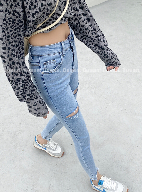 New in early summer! [queen1] Korean version of simple ripped jeans 295# ozq