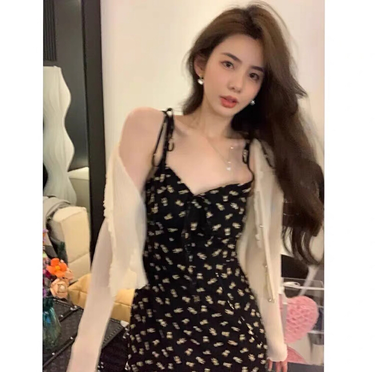 [Huaxi] slim and comfortable knitted cardigan + suspender bear dress suit 8856# PCZ