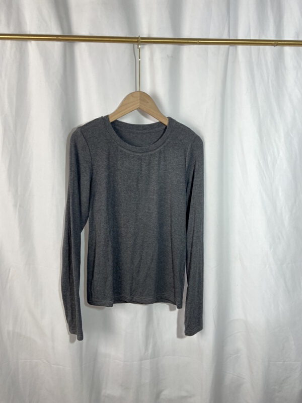 [Yi show shop] round neck lazy style niche bottomed shirt 1162# Cl
