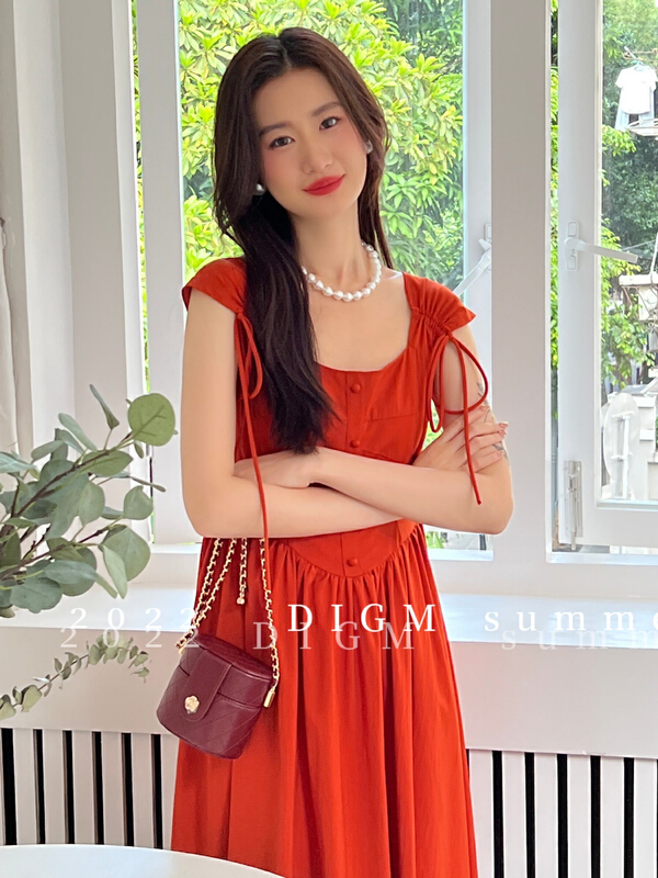 [digm] French elegant design sense drawstring slim dress 2726# zxx