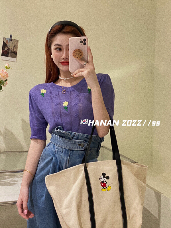 goods in stock! New in early summer! [Hanan] Korean version versatile small version floret round neck sweater ys1-6137# LSL