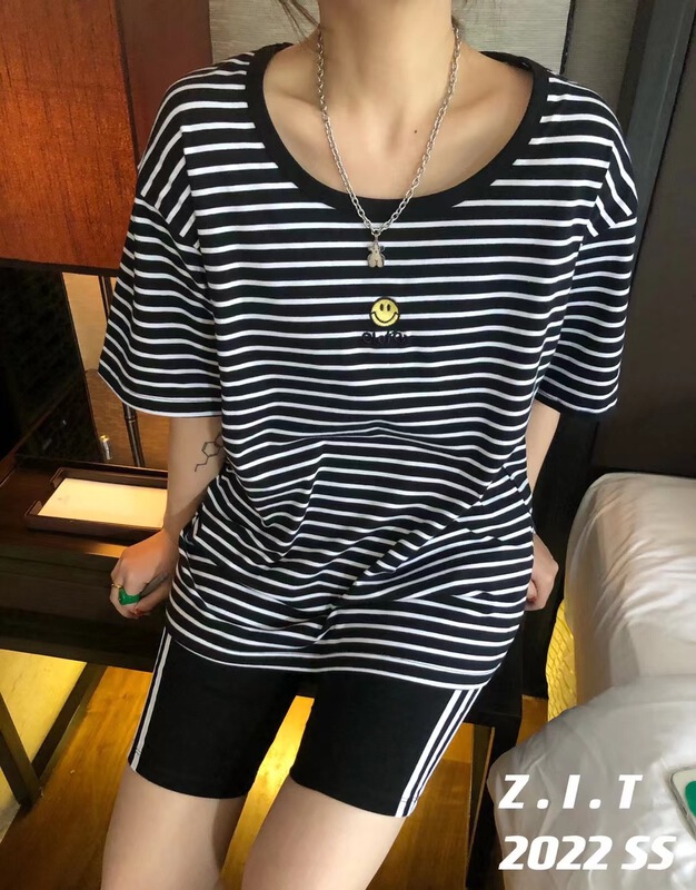 New year in early spring! [z.i.t] Korean stripe letter pattern embroidered short sleeve T-shirt ts2208# zxl