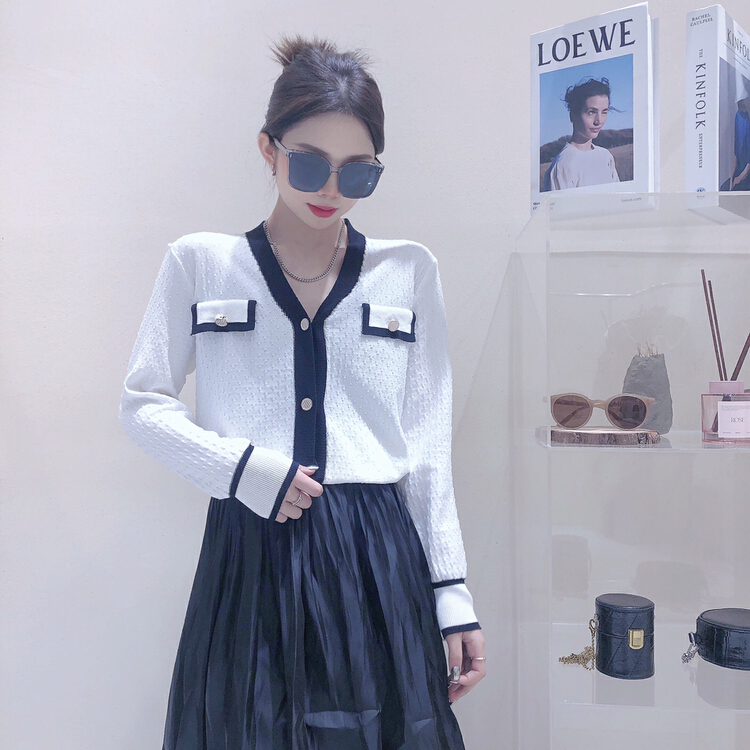 早春上新！【S.J】小香撞色挑花工藝針織開衫  6705#  LSW