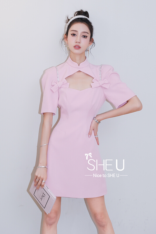 現貨!初夏上新!【SHE U】浪漫鏤空蝴蝶結連衣裙  c58137#  CQW