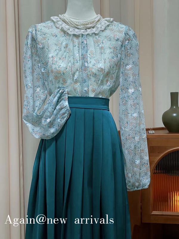 New year in early spring! [again] Korean fresh lace patchwork floral blouse 6129# PCZ