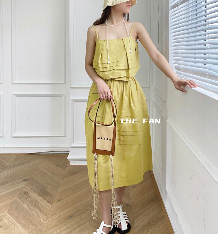 New in early summer! [the fan] slim suspender Vest + high waist skirt suit 96086# zxx