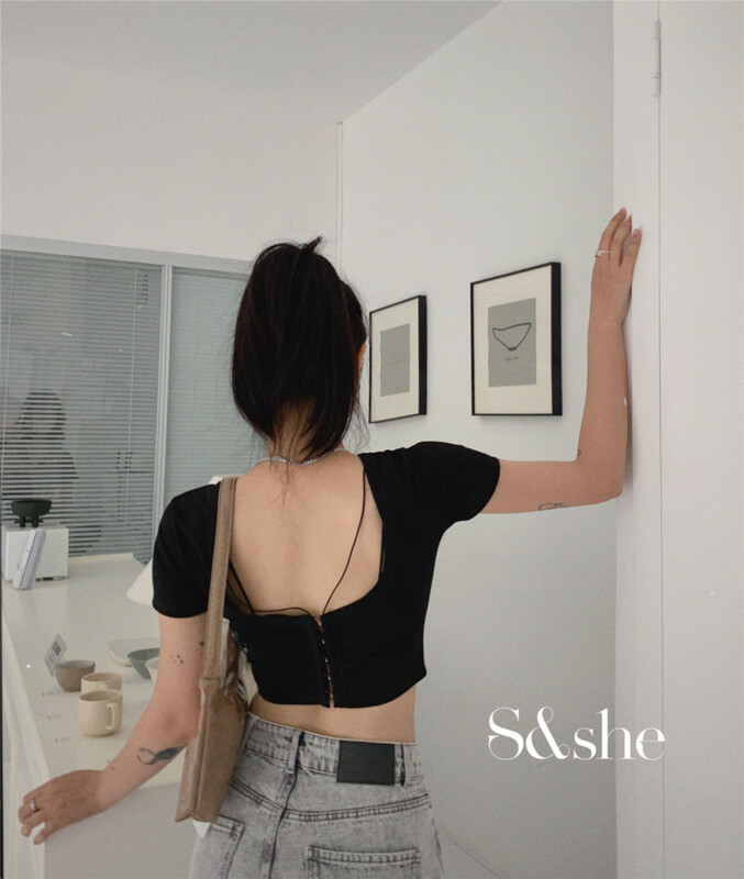 New in early summer! [S & she] Spice Girl buckle open back short sleeve T-shirt 1163a# XJ