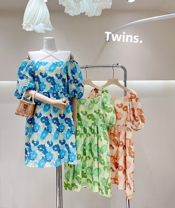 New in early summer! [twins] Korean soft wind floral pearl chain one shoulder dress (with pearl chain) 8816# hjy
