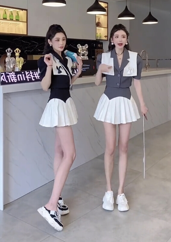 New in early summer! [JH] net red Xiaoxiang Navy collar contrast color shirt + pleated skirt suit 41479# PCZ