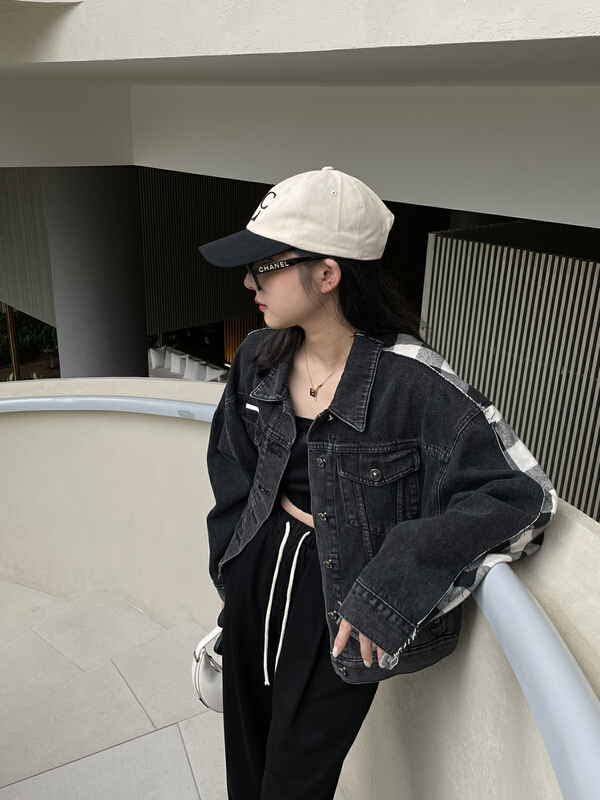 [July] personalized splicing lattice casual denim coat a5501# zxx