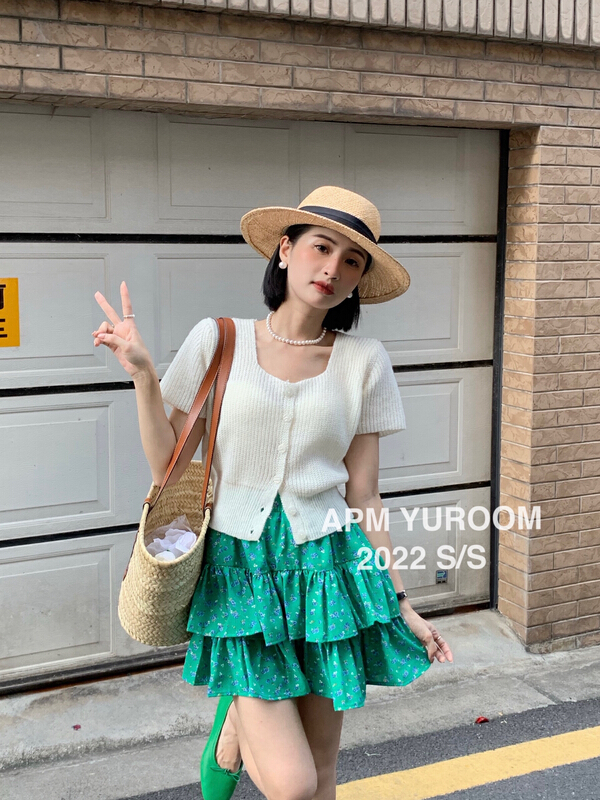 New in early summer! [APM YUROOM] Sweet Candy-colored Square Neck Knitted Shirt 22197# LSL