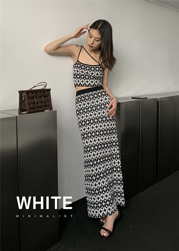 New in early summer! [white] Plaid versatile skirt 88310# XYJ