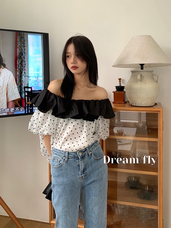 [dream fly] Korean version stitched flounced one-line collar wave point blouse 61145# XJ