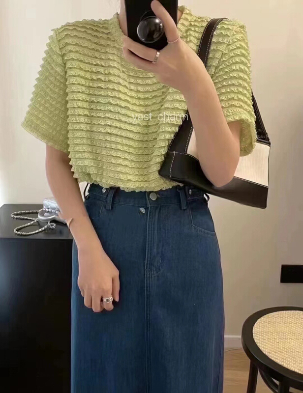 [vast charm] small candy color round neck stitched with fungus edge, with a slight sense of hierarchy, small shirt 6051# CLS