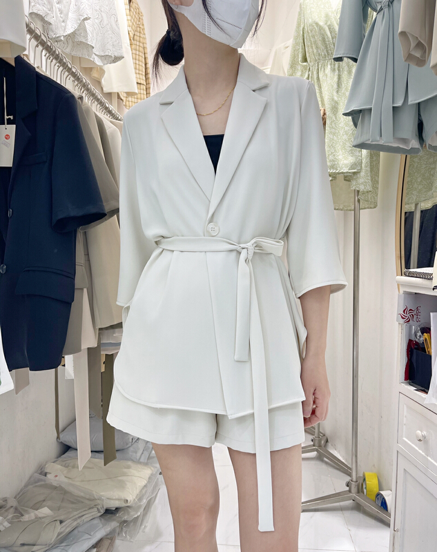 [salmoka] temperament loose fitting suit + casual shorts two piece suit (with waist rope) ys1-5001# lwy