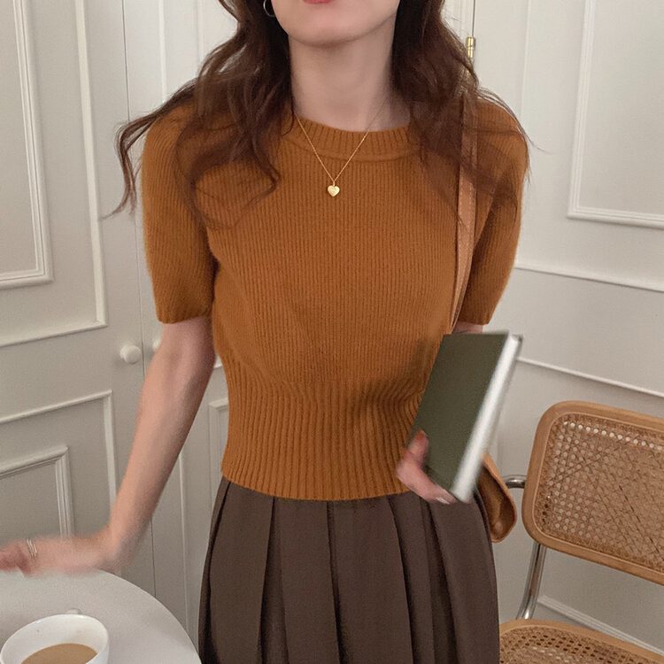 New year in early spring! [timely rain] Han Feng ins retro lazy soft waxy loose versatile short sleeved sweater 00080# YYW