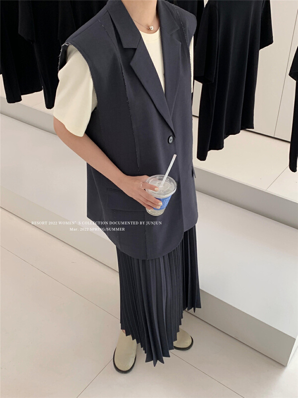 goods in stock! [DT class] fashion design sense of crack vest 4687# XYJ