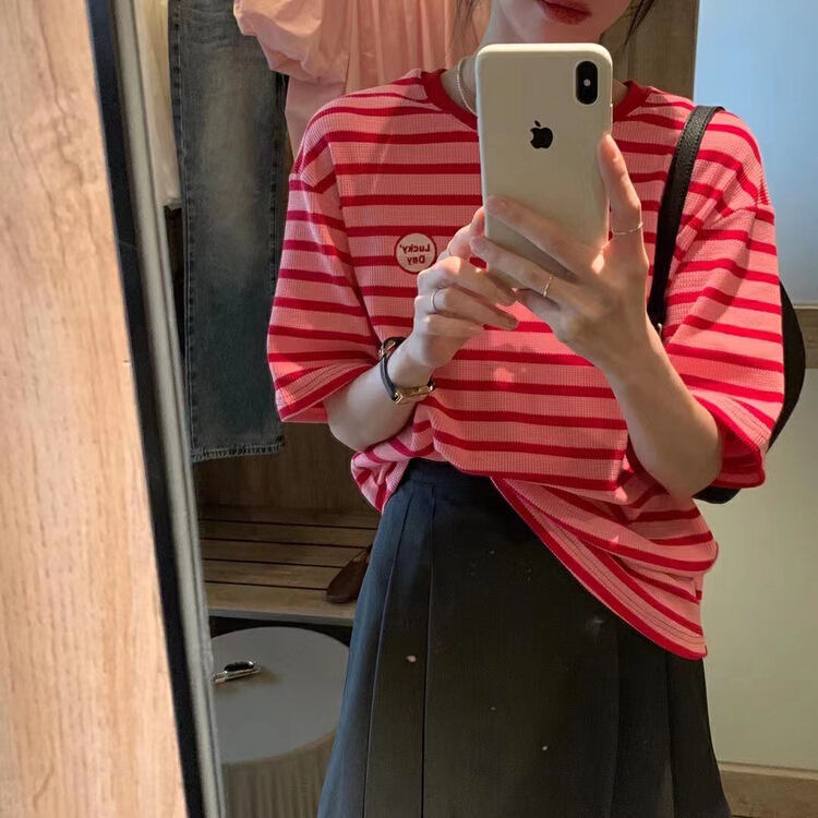 New in early summer! [xiaokoujia] Korean stripe small embroidery round neck Pullover short sleeve T-shirt 80367# WTT