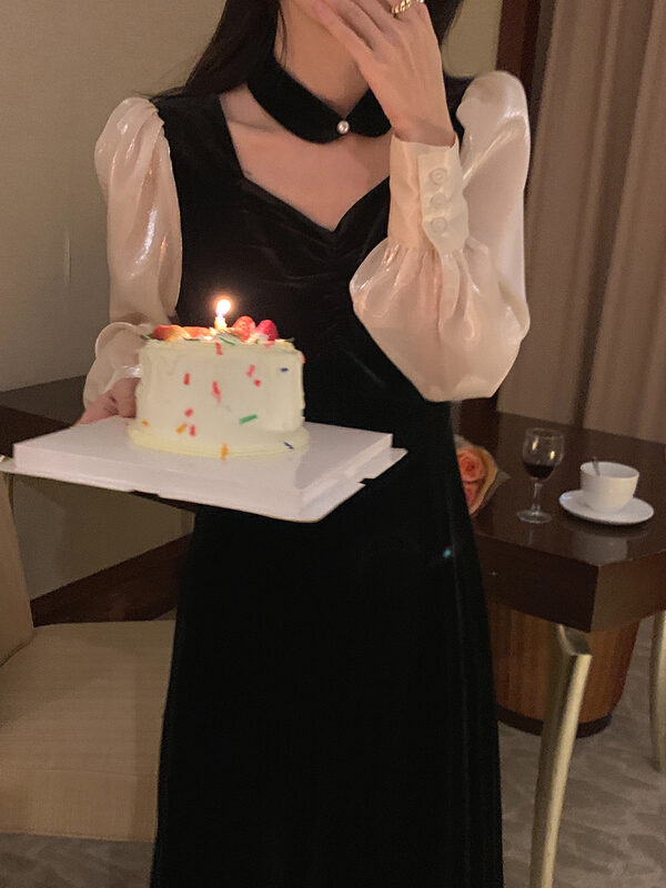 New year in early spring! [timely rain] Han Feng ins Vintage velvet stitched dress (with hanging neck) ys1-59986# YYW