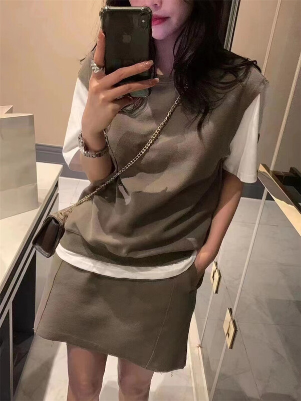 [benwo] simple and fashionable splicing T-shirt + Split thin skirt set 0626# CLS