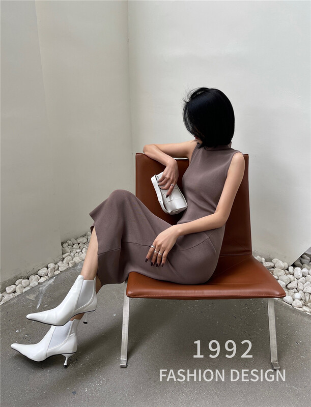 goods in stock! New year in early spring! [1992] fashion and atmosphere half high collar solid slim dress 3531# CSX