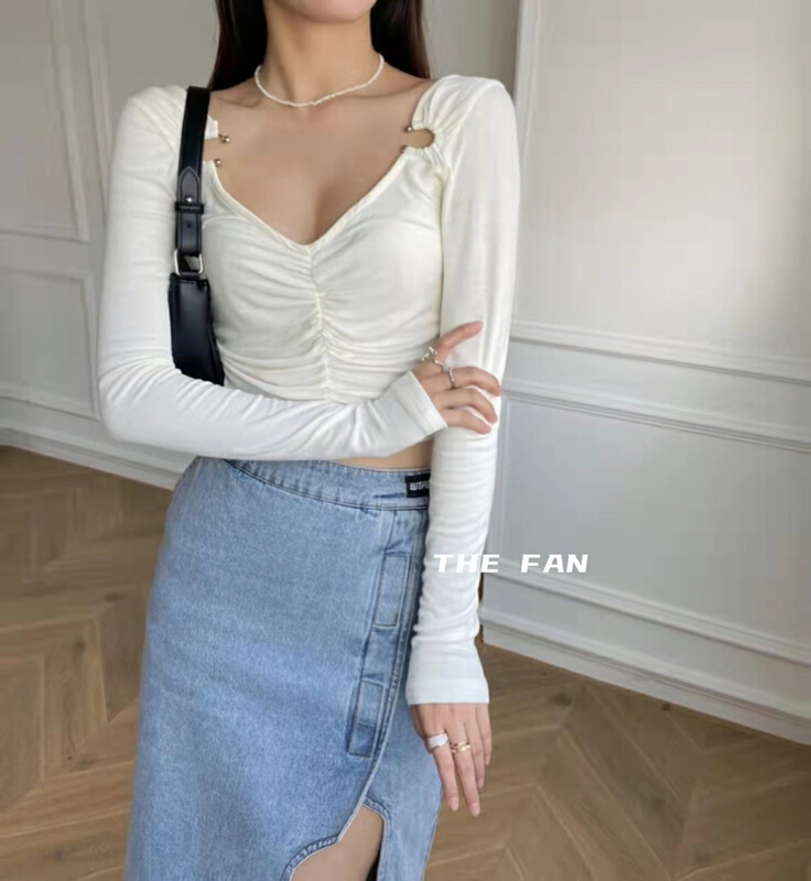New year in early spring! [the fan] V-neck pleated metal ring buckle sweater 10020# zxx