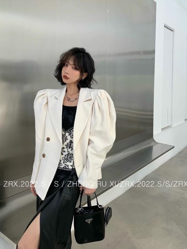 New year in early spring! [zhengruxi] bubble sleeve temperament suit 11457# WTT