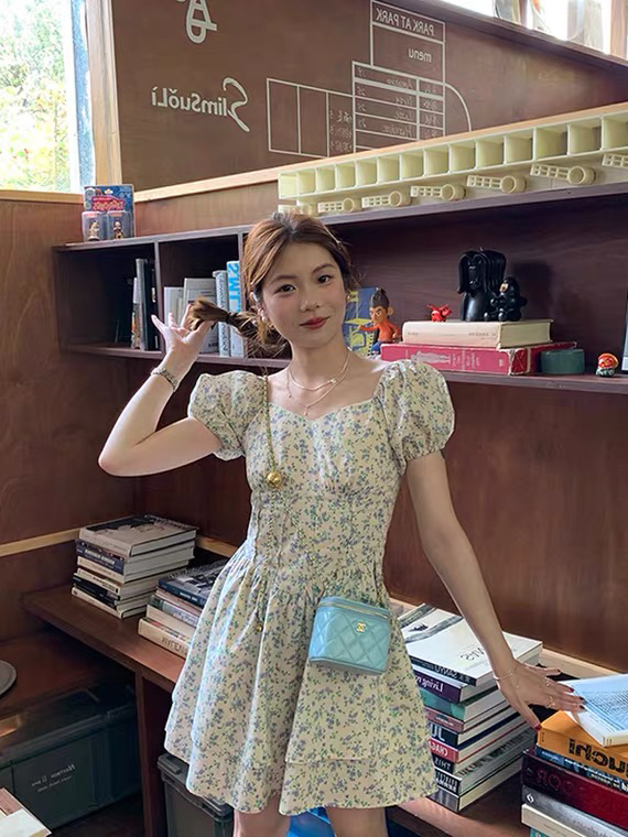 [Kiki studio] fresh broken flower slim dress 5898# hjy