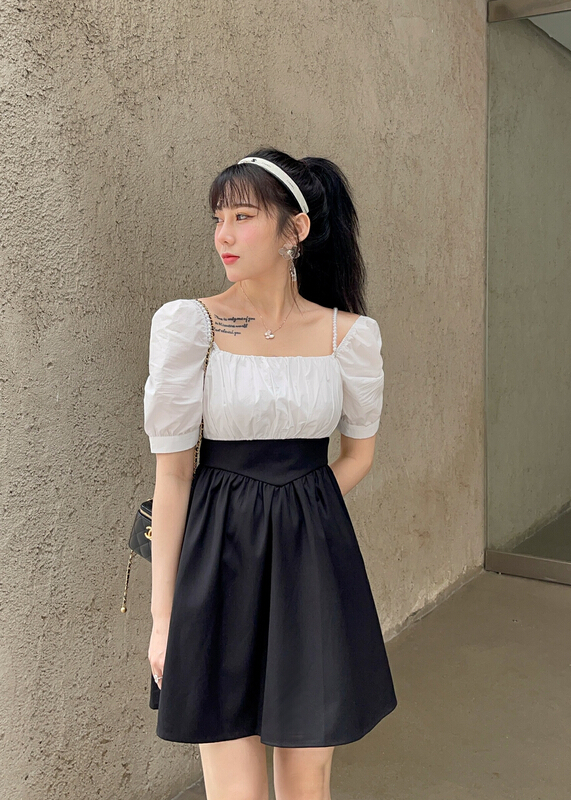 goods in stock! New in early summer! [mi2] fashion color matching square neck dress (with pearl shoulder belt chain) e9186-1# JJ