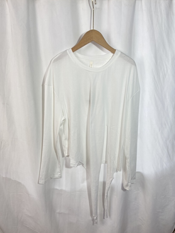 [Yi show shop] design sense characteristic thin long sleeve T-shirt 1344# Cl