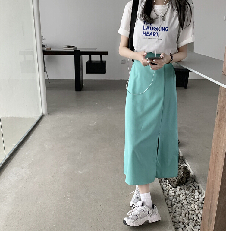 [timely rain] Korean style ins design, elastic waist, thin and hanging feeling, medium and long skirt 40521# WPL
