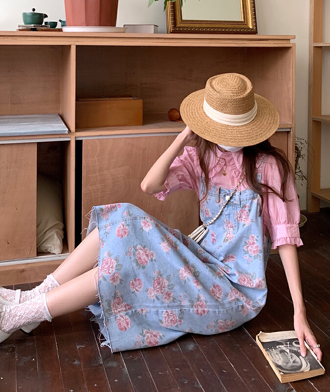 New year in early spring! [timely rain] Han Feng ins craft rose loose, age reducing and thin, versatile suspender skirt (only suspender skirt) f220# WPL