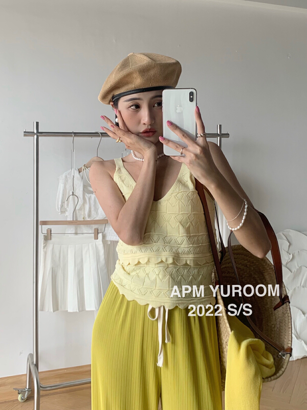 [APM yuroom] versatile hollow lace knitted vest / sling 22303\lsl