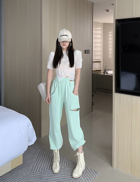 goods in stock! New in early summer! [savage] simple hole design loose fitting casual pants e8039# WPL