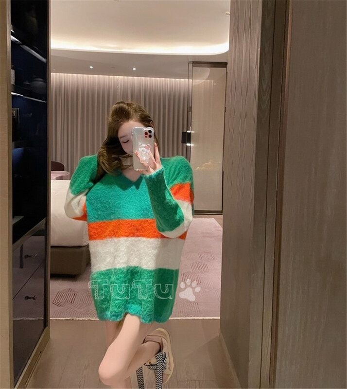[Tutu] Korean color blocking V-neck lazy wind long warm sweater a8275# cqw